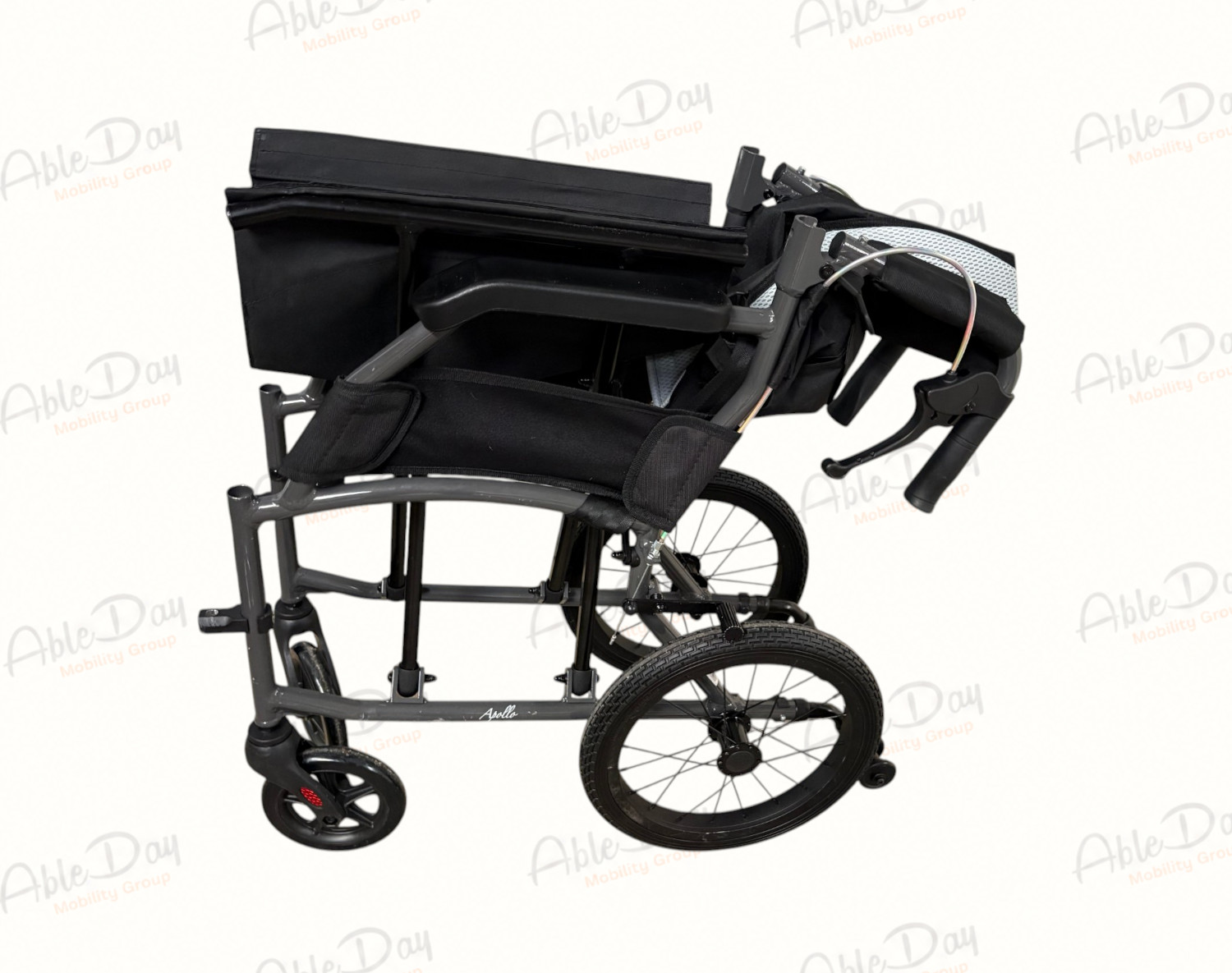 Lightweight Transport Wheelchair